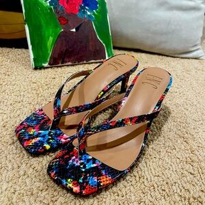 Multi color sandals 🩴